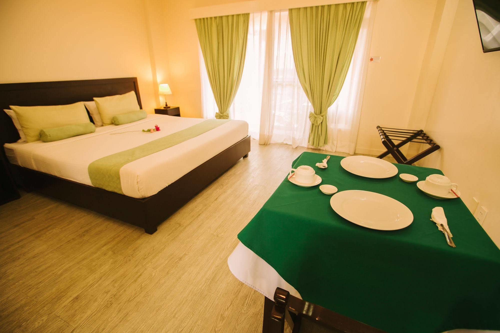 Subic Coco Hotel Olongapo Eksteriør bilde